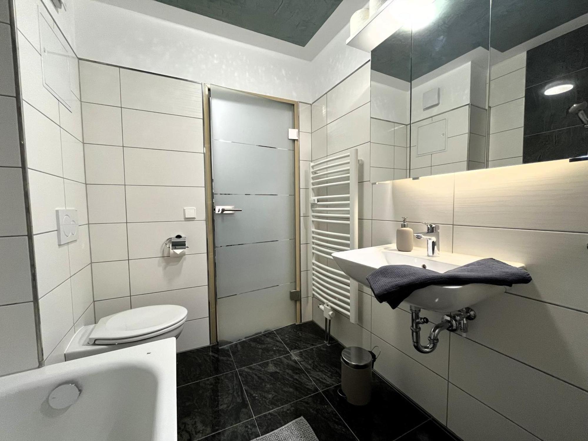Apartment Wohnperle Neustadt - Zentral, Kostenloser Parkplatz, Lift, Klimaanlage